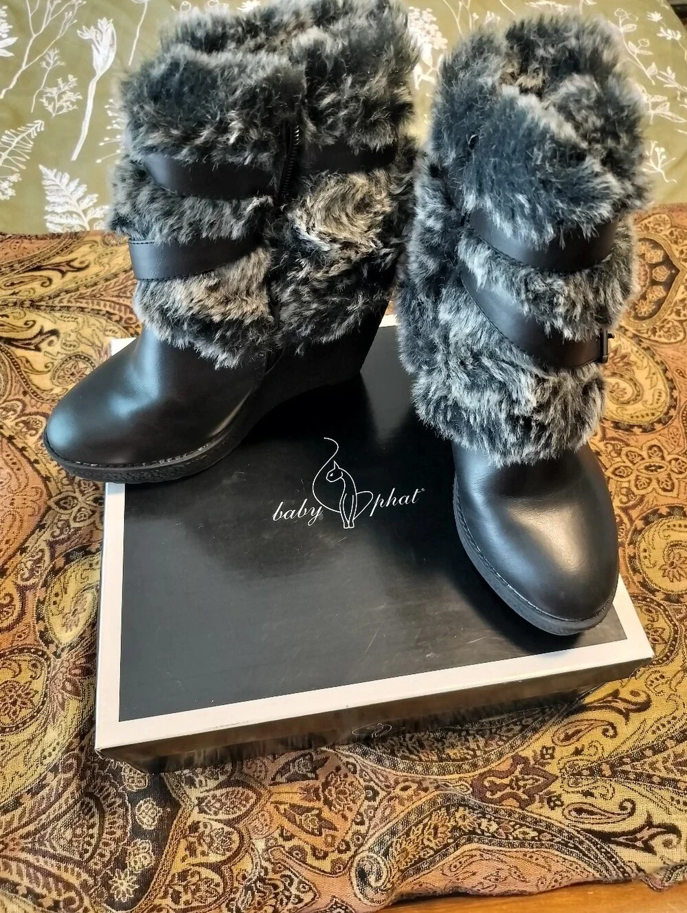 VTG Y2K Baby Phat Women's 7.5 Demaris Faux Fur Wedge Boots Black Like New OG Box
